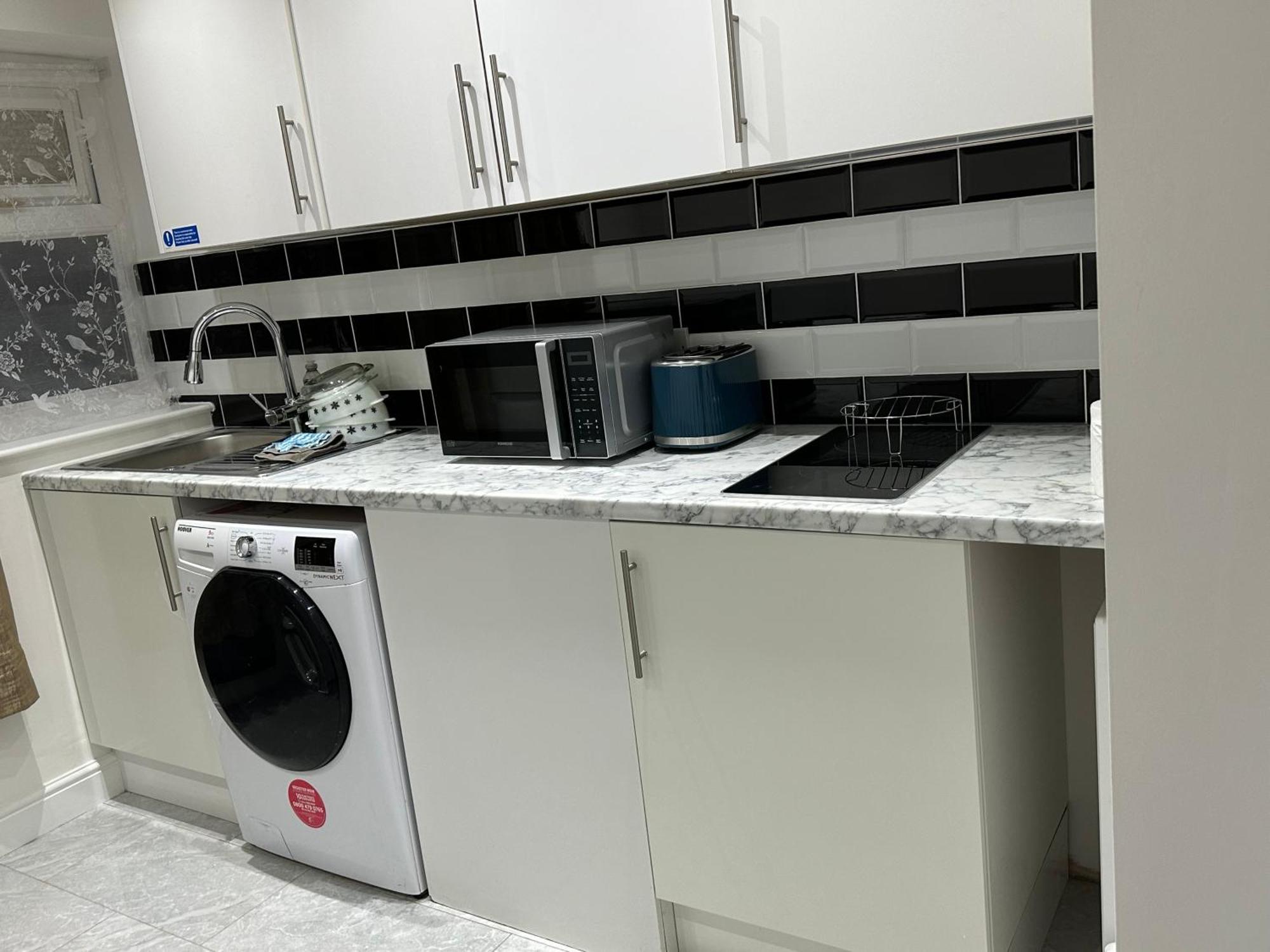 4Th Studio Flat With Private Own Bathroom A London Luxury Family Home Setup And Furnished With Double Bed Plus A Double Futon-Sofa Bed A Single Futon Bed A Baby Cot And Garden And Free Parking Zewnętrze zdjęcie